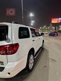 Toyota Sequoia